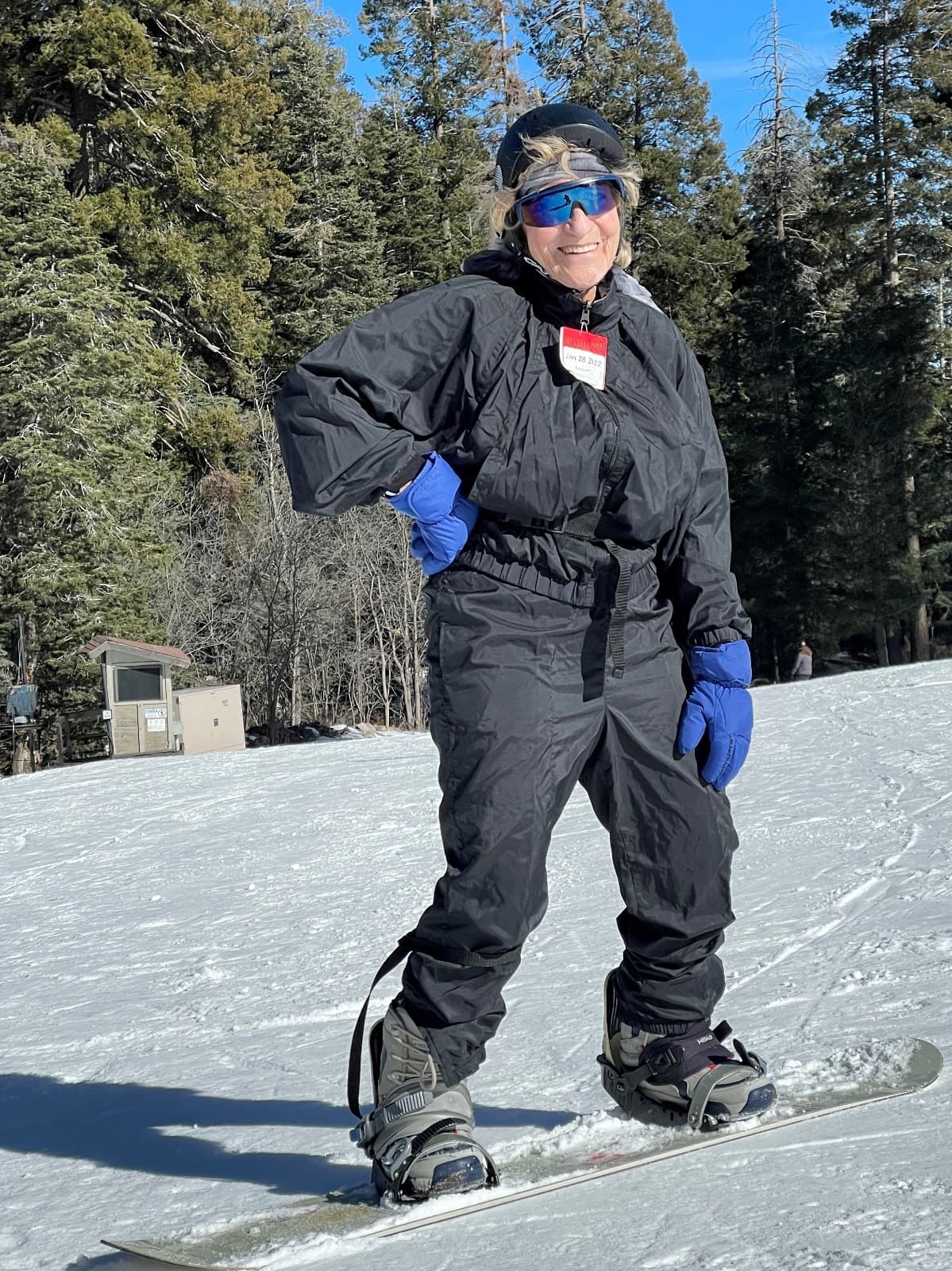 Vera Shury snowboarding on the mountain slope